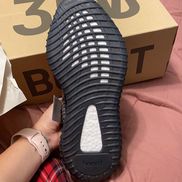 Yeezy Boost yecheil - Picture 4 of 5